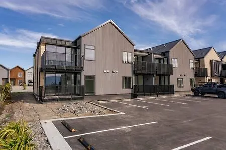 Alps Vista Retreat - Wanaka