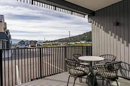 Alps Vista Retreat - *